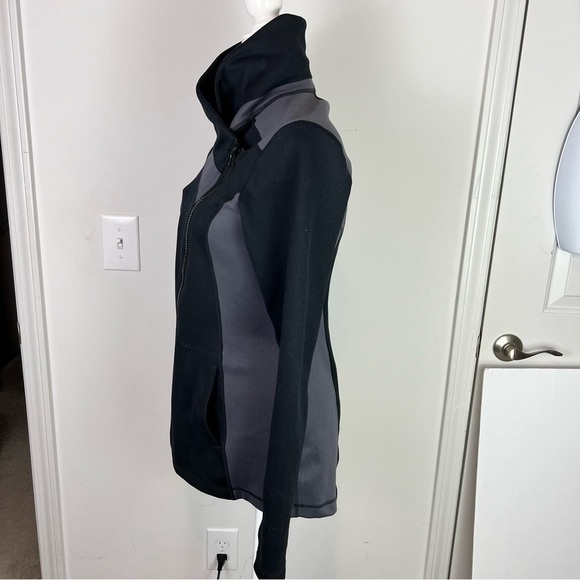 CAbi Dash Jacket Black Dark Gray Asymmetrical Zipper Side Pockets Size Medium - Picture 6 of 11